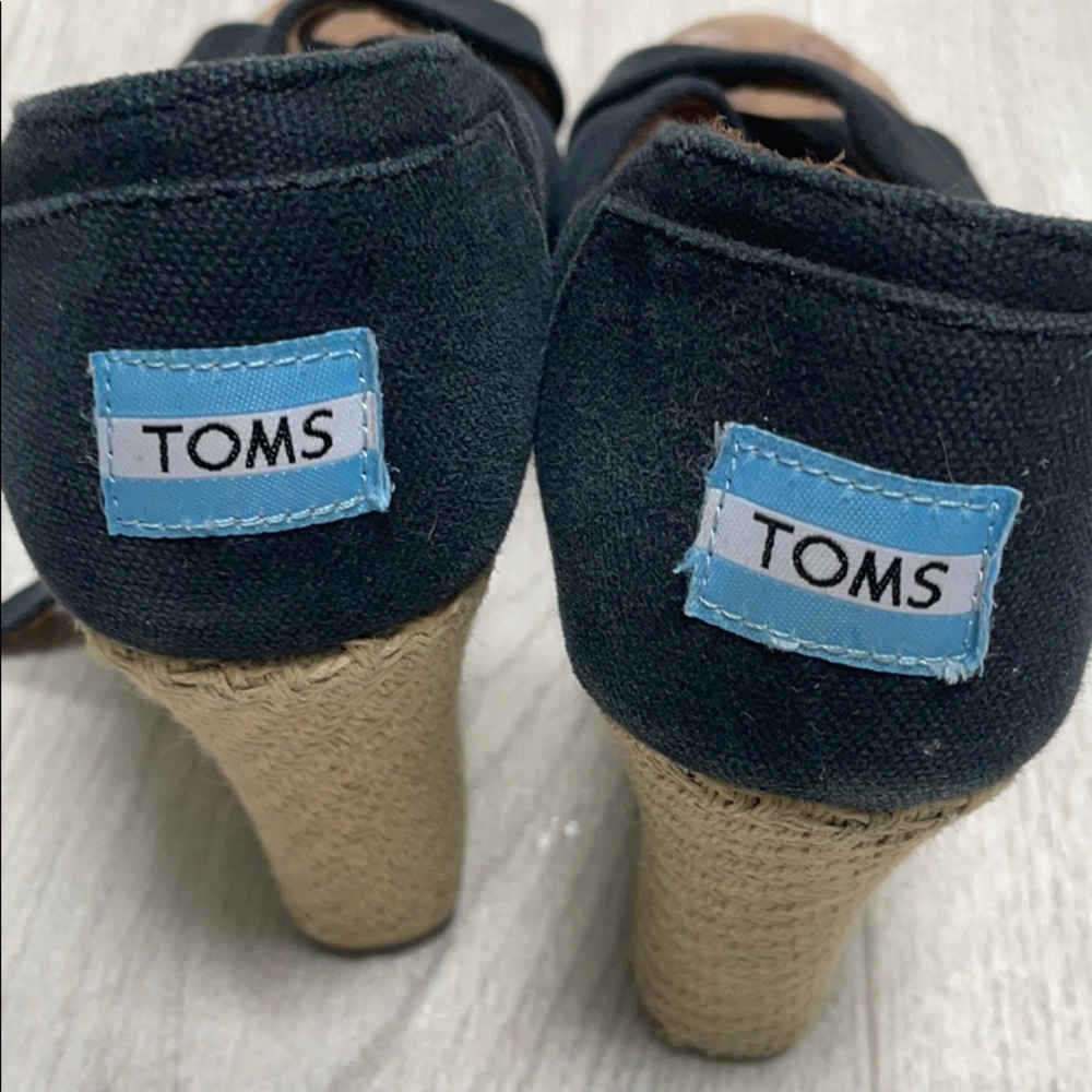 Toms Women’s Black Wedge Sandals